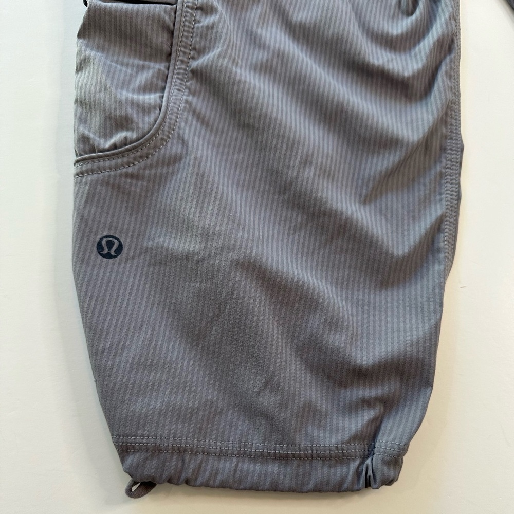 Lululemon Yoga Camp Crop Cargo Pants Fossil Gray Women’s Size 4 - Picture 11 of 16